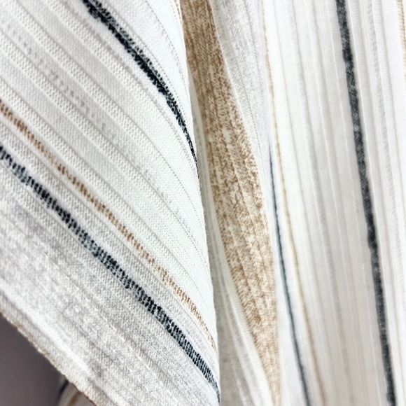 CURE |🍨Cream Beige Striped Buttons Trim Tied-Front Textured Buttons Trim Blouse - Picture 9 of 9